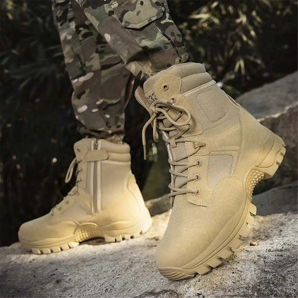 Antislip lederen wandelschoene - Streetwear Brand Famous recensie en prijs